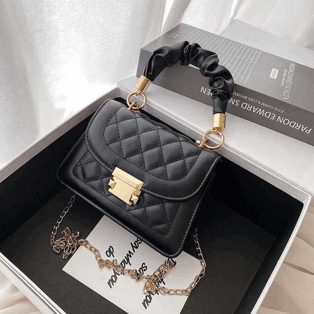 3 High Quality 2021 New Model Diamonds Embroidery Threads Wrinkle Chain Small Square Women Tote Shoulder Cross Body Bag