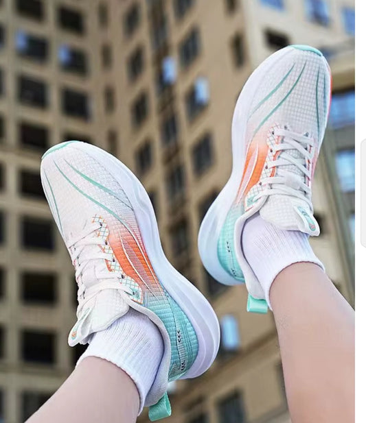 1  Ultra light rebound jelly shaped rubber bottom Custom Logo Unisex Anti slip breathable sneaker running shoes