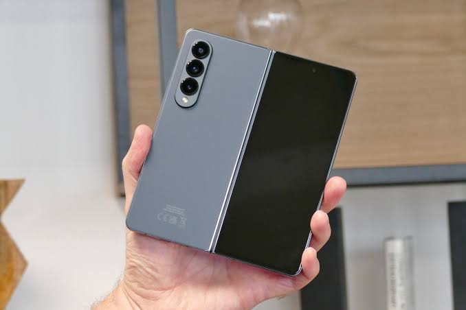 Samsung galaxy fold z 4